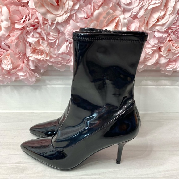 STUART WEITZMAN Black patent leather booties (size 7) never worn. - Picture 3 of 8